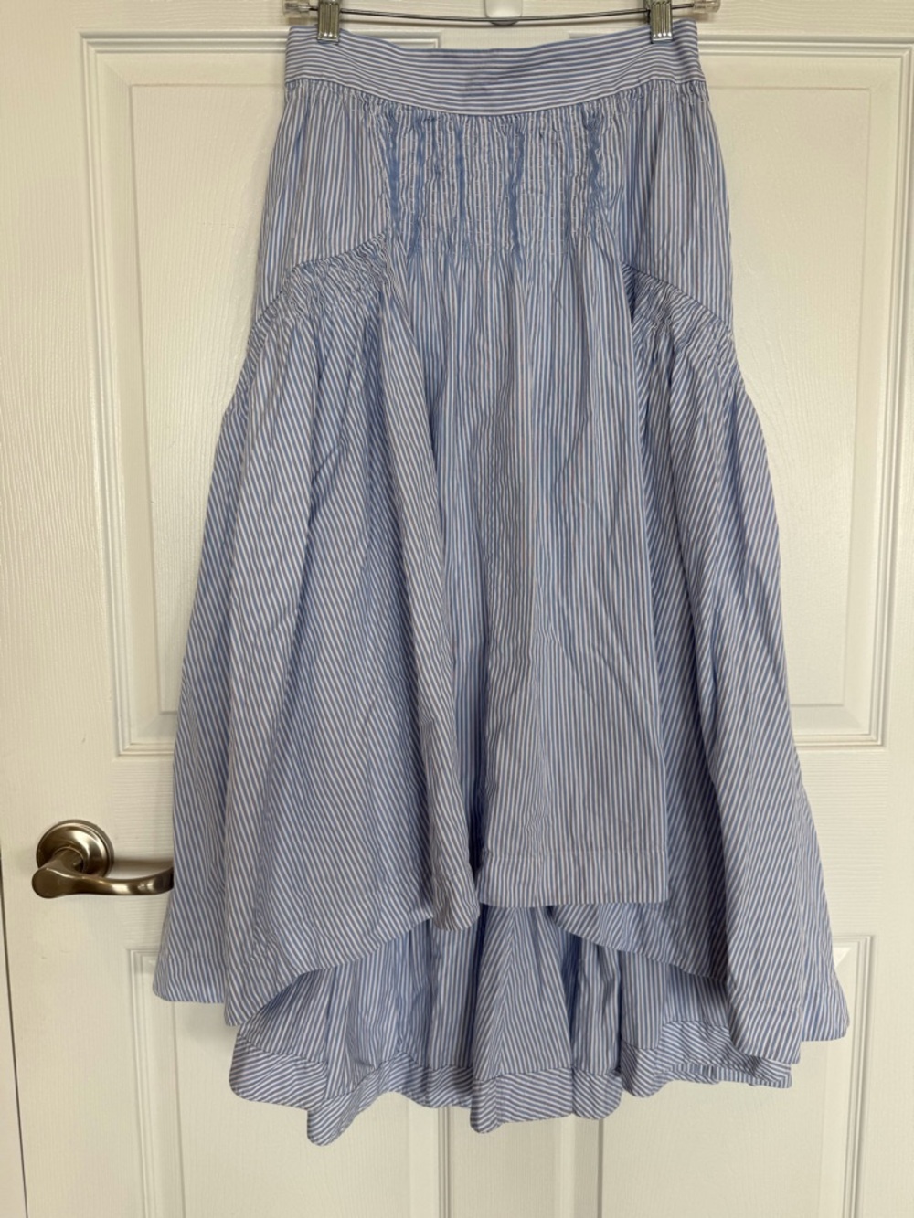 Teija midi skirt with bias gathered panels and pockets cotton blue white